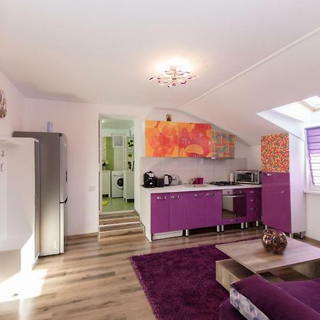 Queen Holiday Apartment Bukarest Eksteriør billede