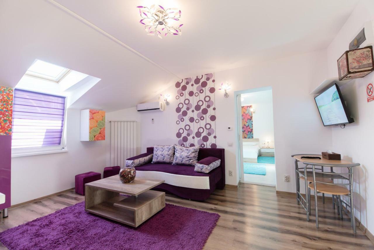 Queen Holiday Apartment Bukarest Eksteriør billede